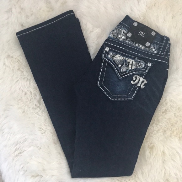 NWOT Miss Me Rhinestone Jeans - Picture 2 of 8